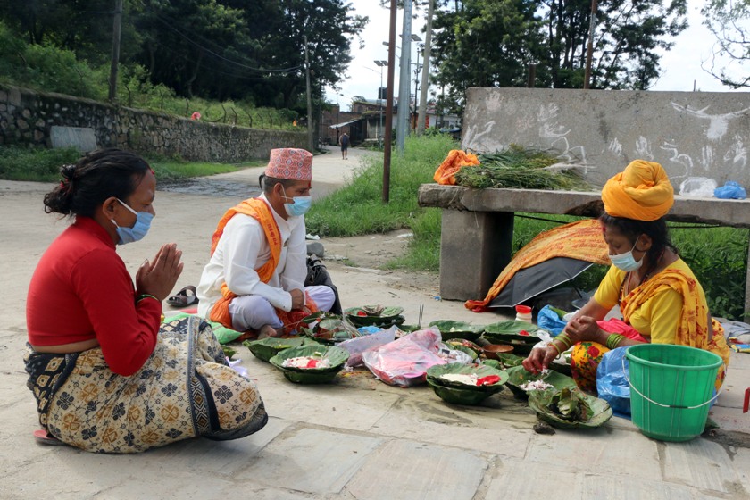 आज ऋषिपञ्चमी : महिलाहरुले  सप्तऋषिको पूजा आराधना गरी मनाउँदै