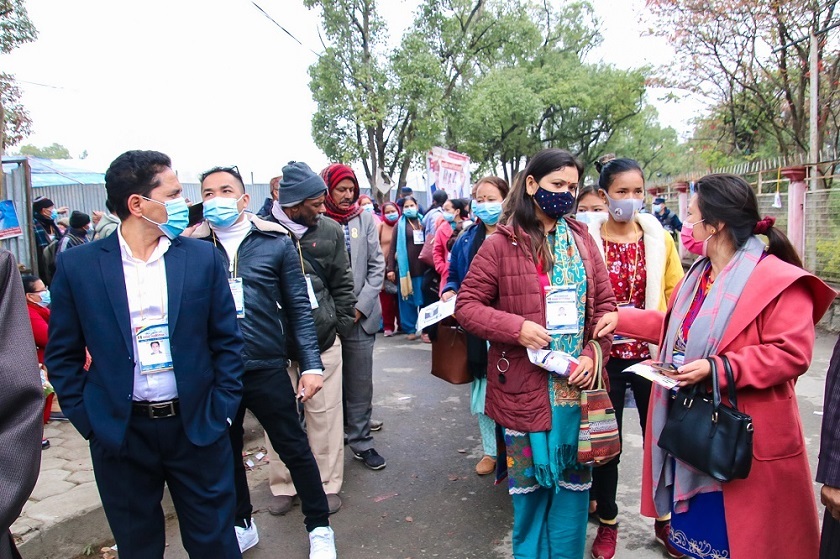 राप्रपाको नयाँ नेतृत्व चुन्न मतदान जारी