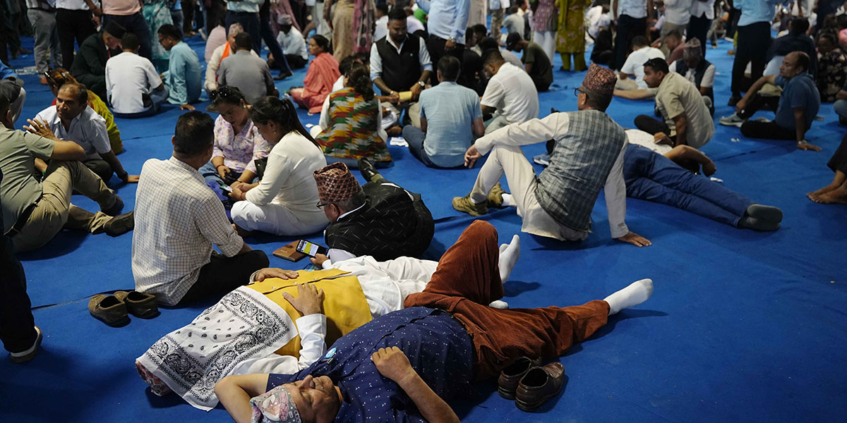 रास्वपाको बन्दसत्र आजलाई स्थगित
