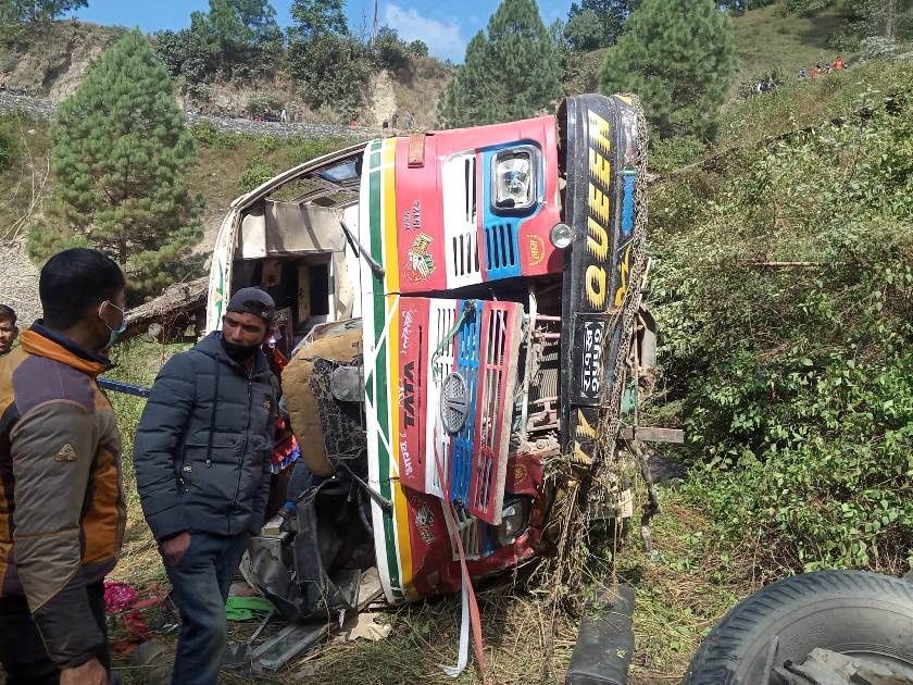 सल्यान बस दुर्घटनाका सबै १२ मृतकको सनाखत