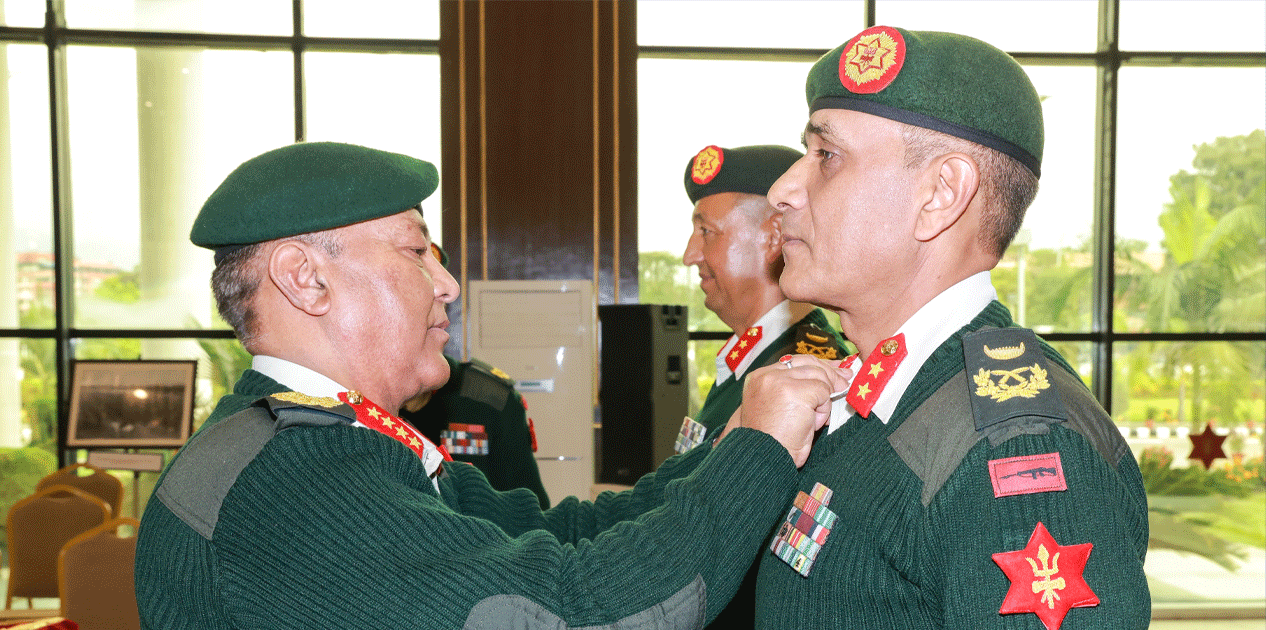 दुई उपरथी र पाँच जना प्रमुख सेनानीलाई दर्ज्यानी चिन्ह प्रदान