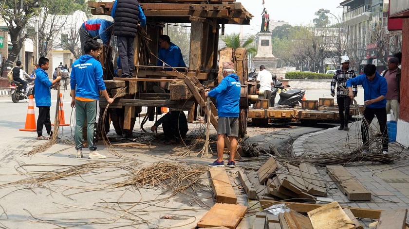 सिँगारिँदै सेतो मछिन्द्रनाथको रथ