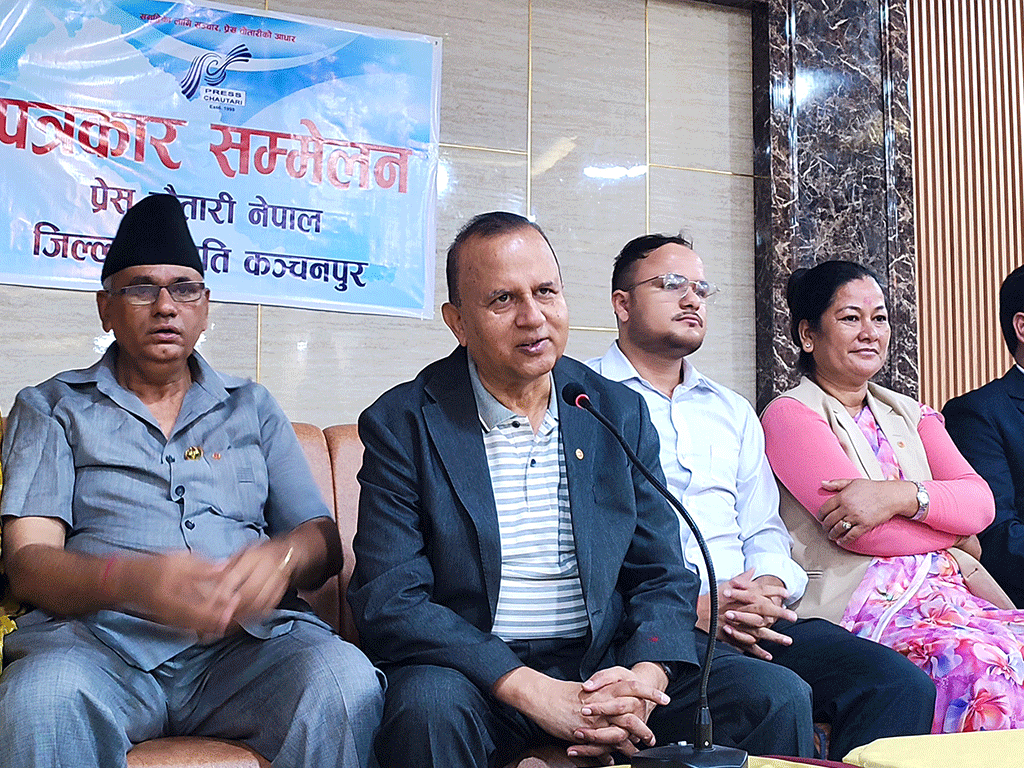 अस्थिरताका रोगीहरू सरकार ढल्ने हल्ला चलाउँदै छन्: शंकर पोखरेल