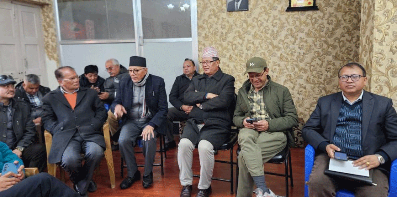 शेखर कोइरालाले गरे पार्टीको पछिल्लो अवस्था बारेमा छलफल