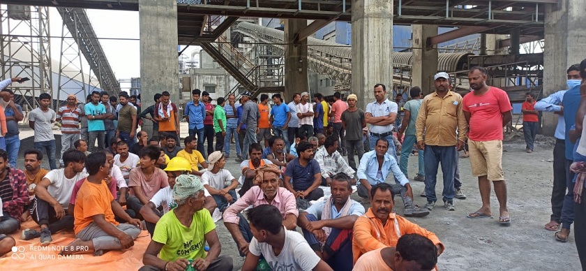 सौर्या सिमेन्टका मजदुर आन्दोलित