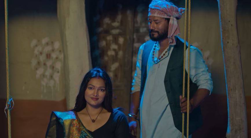 शिव परियारले गाए ‘अजम्बरी माया’