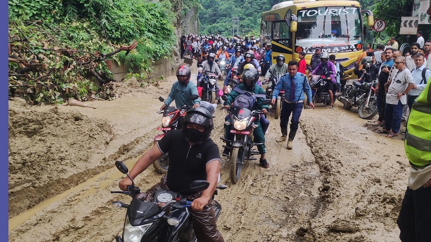 पहिरोले अवरुद्ध सिद्धार्थ राजमार्गमा एकतर्फी यातायात सञ्चालन