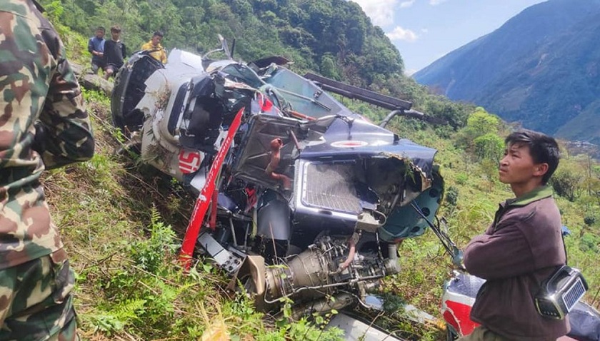 हेलिकप्टर दुर्घटना अपडेट : पाइलटसहित गम्भीर घाइते दुईजनालाई काठमाडौं ल्याइयो