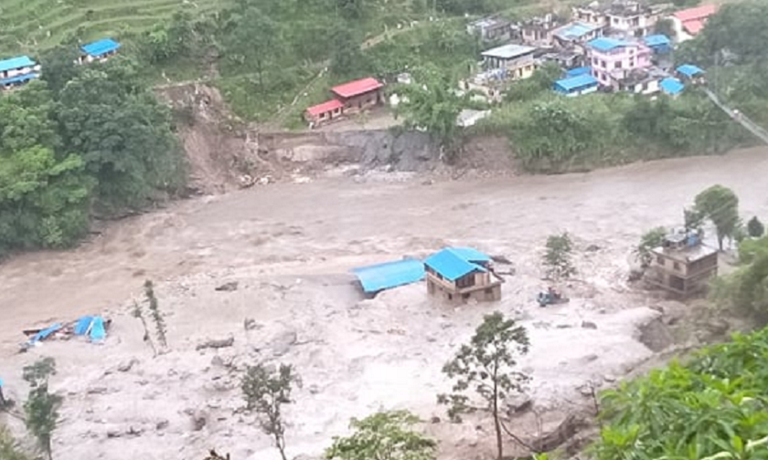 बाह्रबिसेमा आएको बाढीमा परी बेपत्ता भएका २० जनाको पहिचान खुल्यो