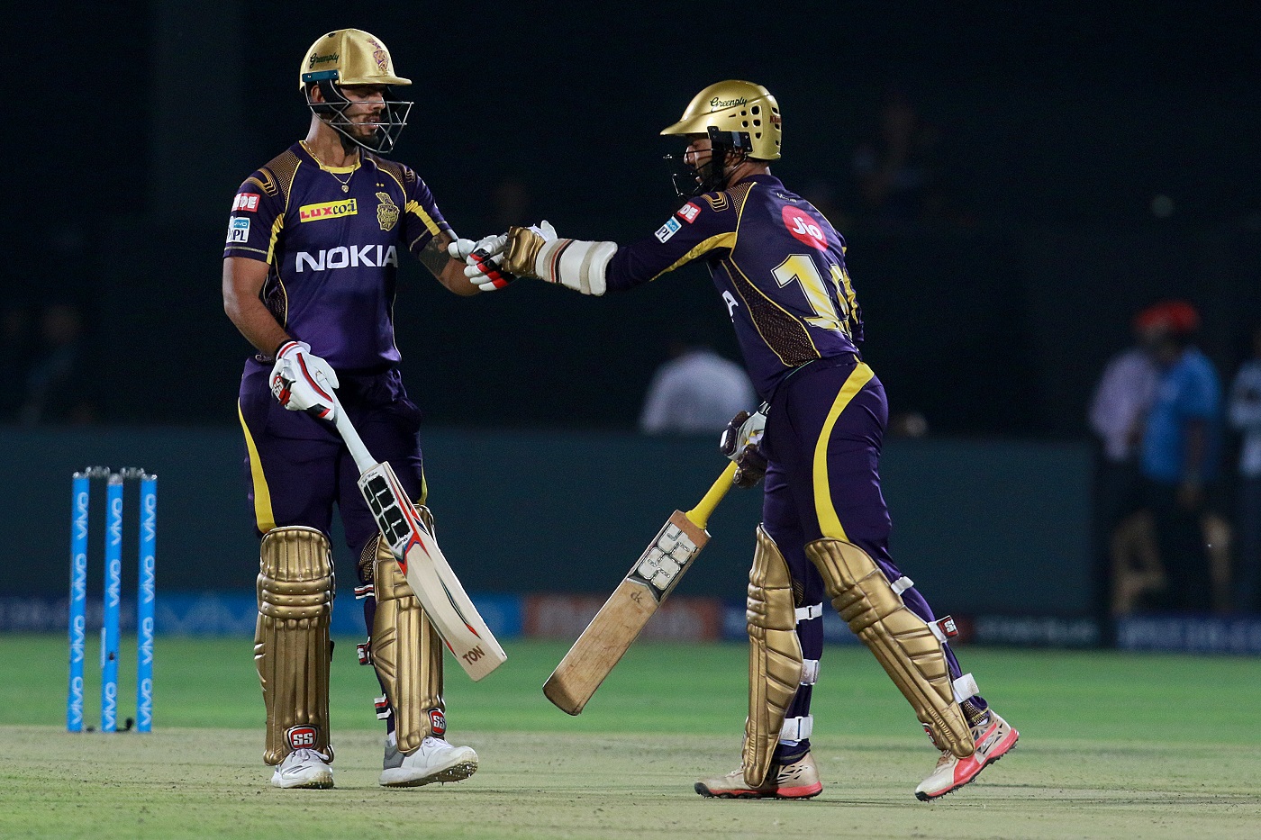रोयल च्यालेन्जर्स बेंगलोरलाई ६ विकेटले हराउँदै कोलकाता नाइट राइडर्स विजयी