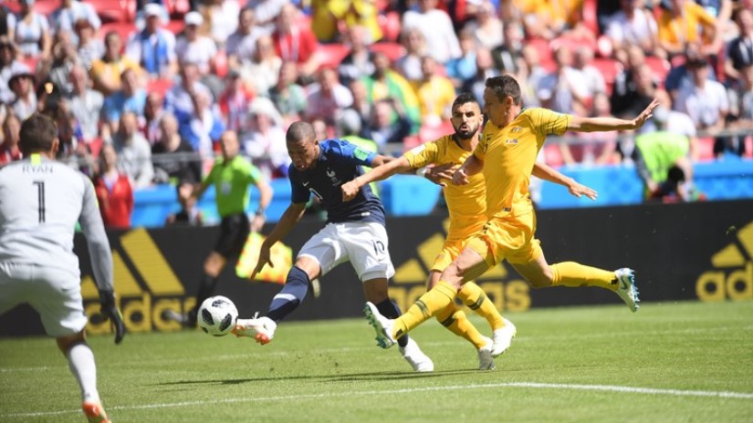 फ्रान्सबाट अस्ट्रेलिया २–१ गोलले पराजित