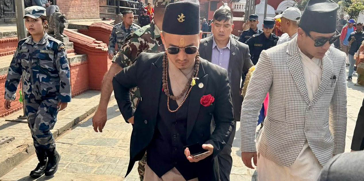 गृहमन्त्री सुधन गुरुङले गरे पशुपतिनाथ मन्दिरको दर्शन