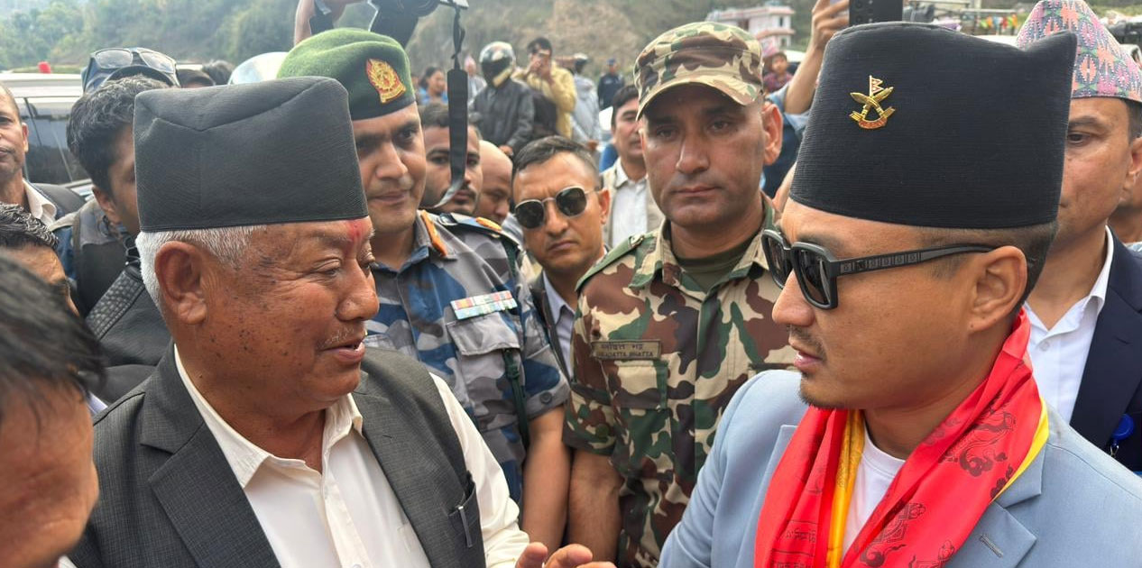 बीपी राजमार्गअन्तर्गत बाढी प्रभावित क्षेत्रको गृहमन्त्रीद्वारा स्थलगत अनुगमन