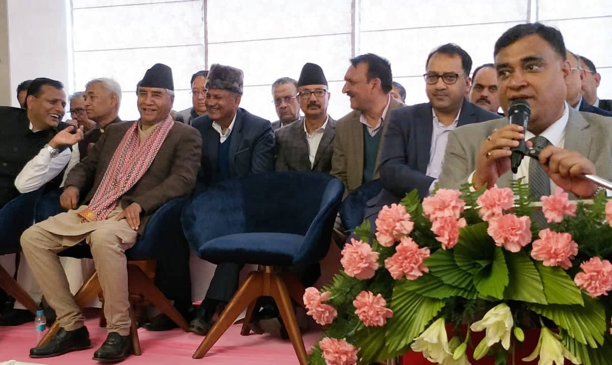 होटलको उद्घाटन गर्दै सभापति देउवाले भने, देशमा लगानीमैत्री वातावरण भएन