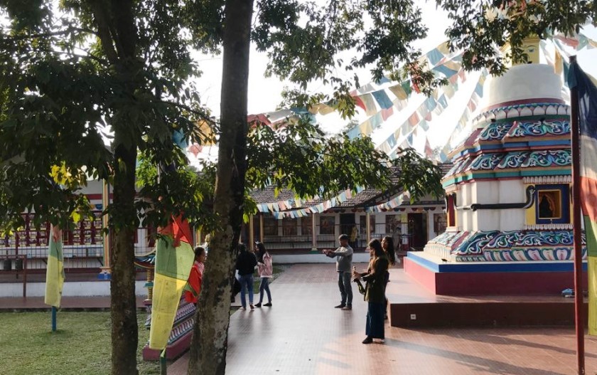 पर्यटक तान्दै शाश्वतधाममा रहेको बौद्ध सूचना केन्द्र