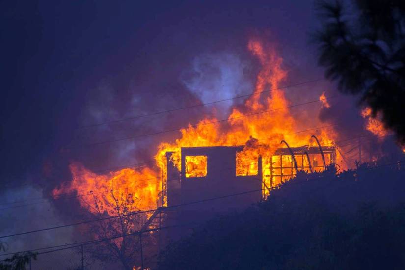 रातमाटेमा आगलागी हुँदा चार घर जलेर नष्ट