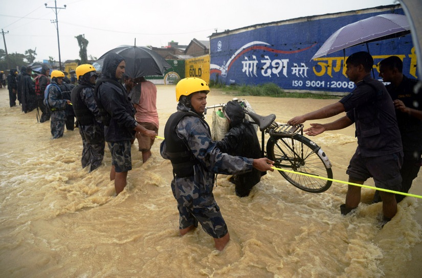 उद्धारमा अहोरात्र खटिँदै सुरक्षाकर्मी