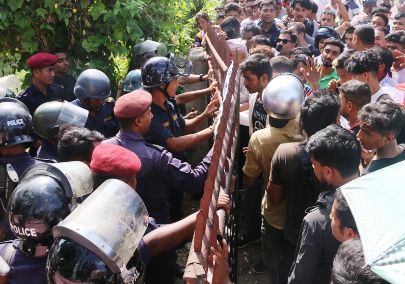 चितवनमा अराजकता मच्चाउने ज्ञानेन्द्र शाहीको योजना असफल, सडकमा ननिस्कने भए सोझा जनता