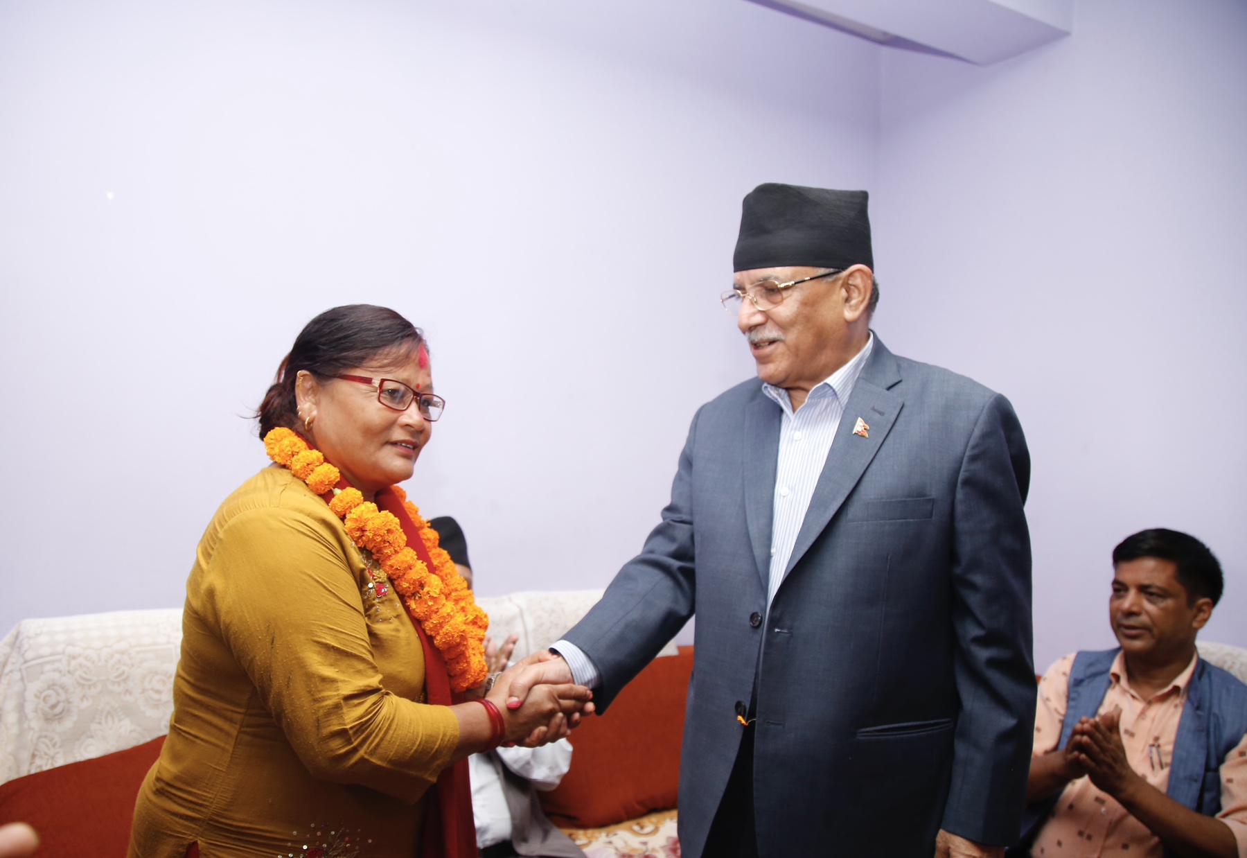 पालुङटारकी नेसपा नेतृ सुशिला श्रेष्ठ माओवादी केन्द्रमा प्रवेश