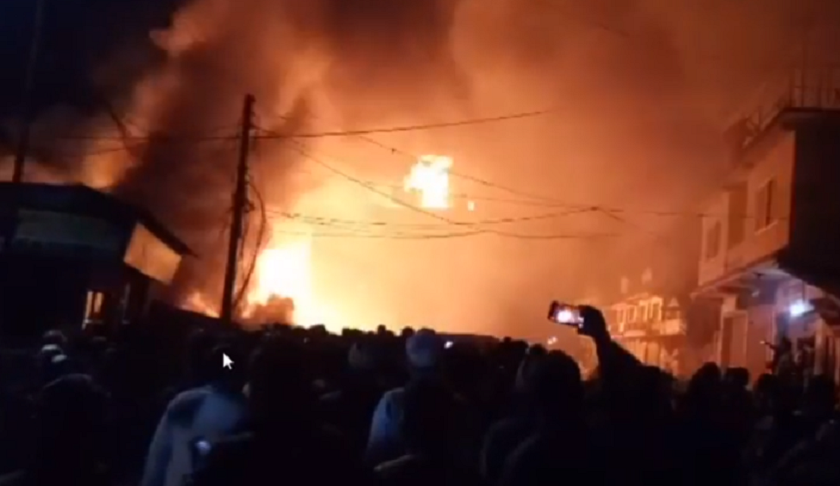 ताप्लेजुङ सदरमुकाम फुङ्लिङ बजारमा आगलागी ,  ७ वटा घर जलेर नष्ट