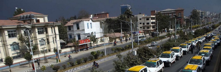ट्याक्सीलाई वर्गीकरण गरिँदै, लक्जरी ट्याक्सी चढ्न दोब्बर शुल्क