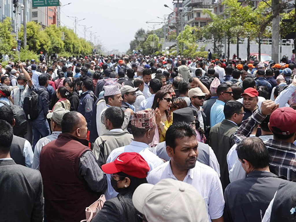 महासंघले भन्यो-‘शिक्षक आन्दोलनले बैंकको किस्ता, यातायात मजदुर-व्यवसायीको रोजीरोटी ठप्प भयो’