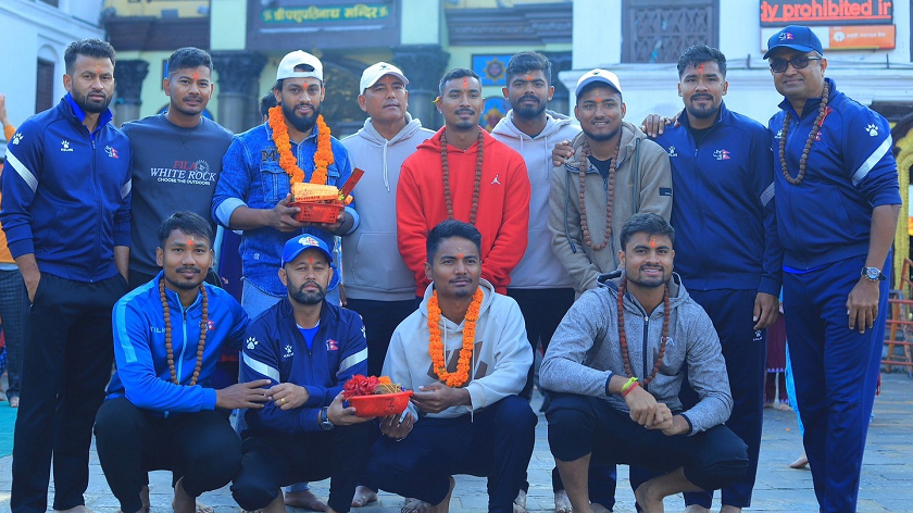 विश्वकप छनोट खेलअघि पशुपति पुग्यो नेपाली क्रिकेट टिम