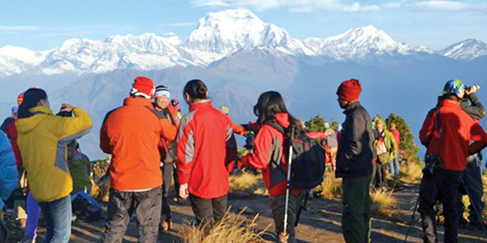 एक सय ३२ प्रतिशतले बढे पर्यटक