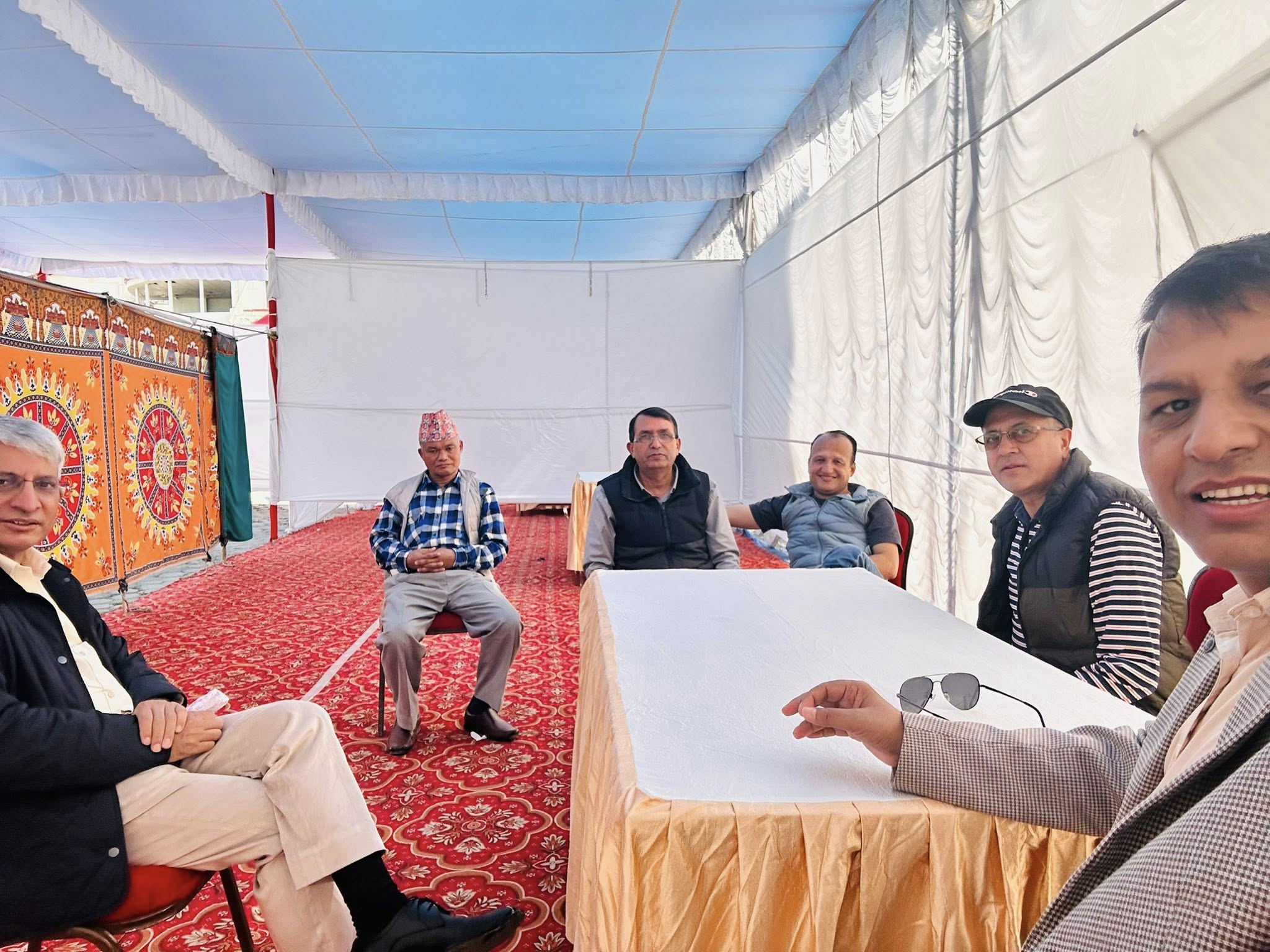 च्यासलमा पाल टाँगेर एमालेले सुचारु गर्‍यो केन्द्रीय कार्यालय