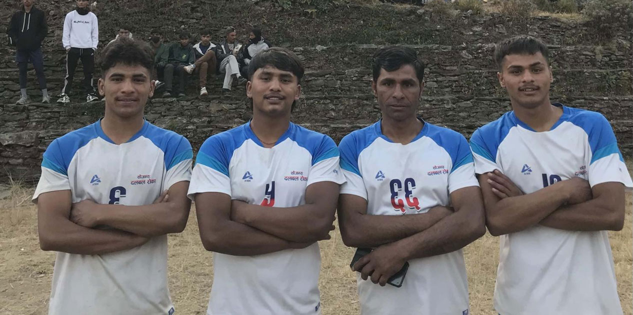 भलिबलको एउटै टिममा परिवारका चार जना सहभागी