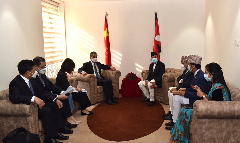 नेपाल-चीन विदेशमन्त्री स्तरीय द्विपक्षीय बैठक सुरु